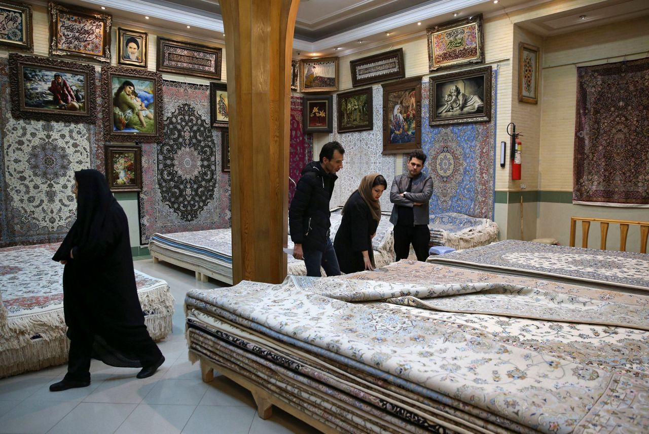 Iran's Persian rug-makers suffer as US unravels nuclear deal