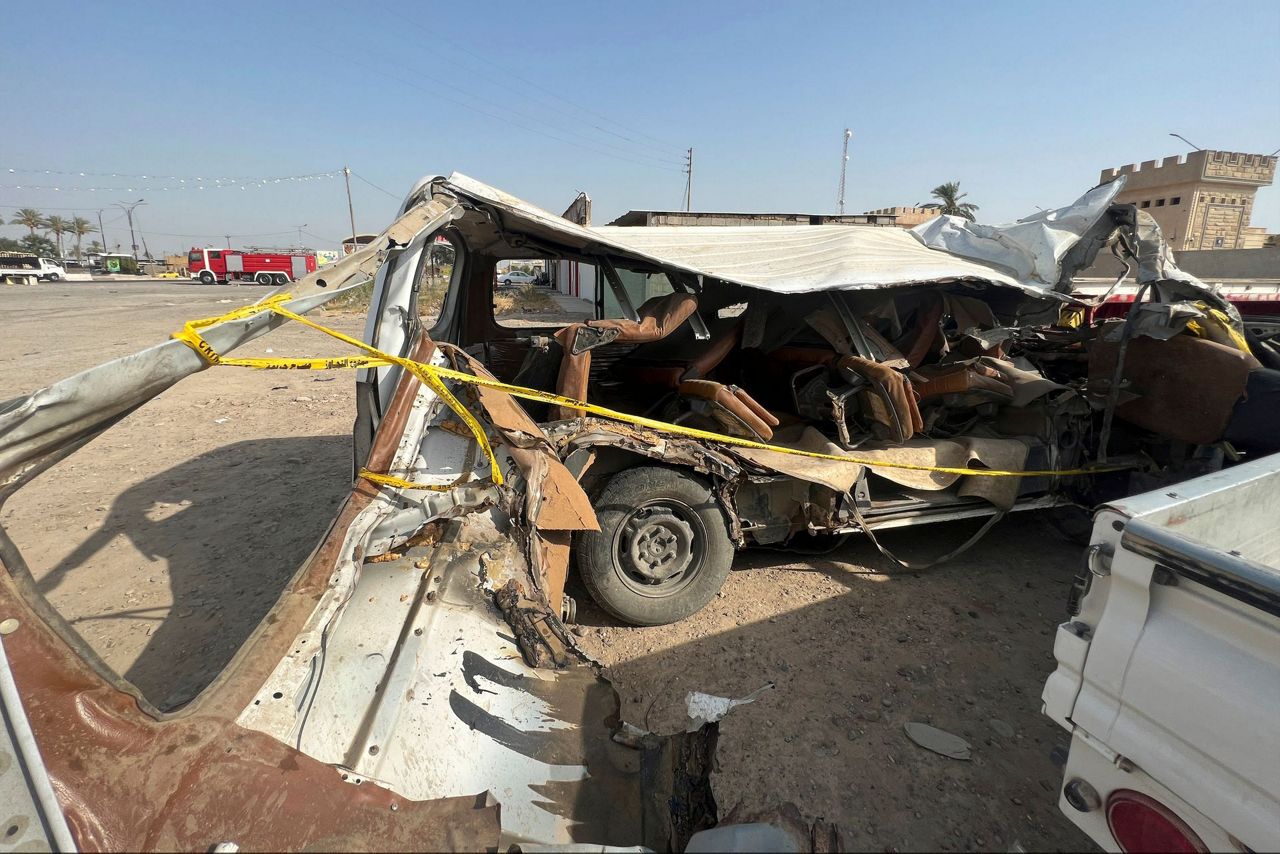 18 people have been killed in Iraq after a bus carrying Shiite pilgrims ...
