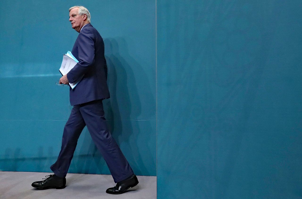 Key Brexit proponent Johnson rejects customs union with EU
