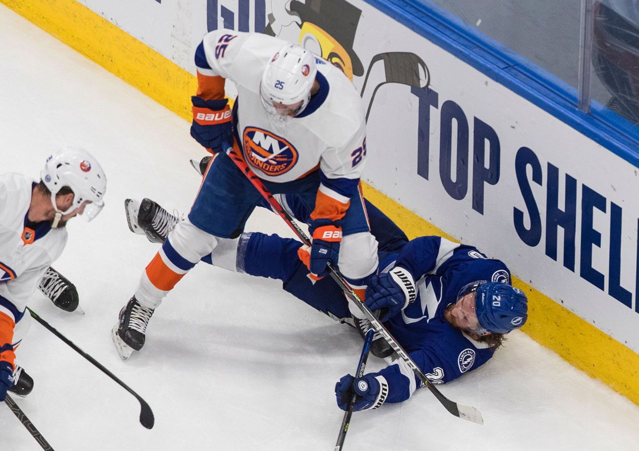 Isles stay alive: Eberle seals 2-1 2OT win over Lightning
