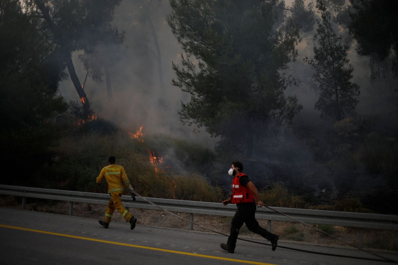 Israel braces for more wildfires as temperatures spike