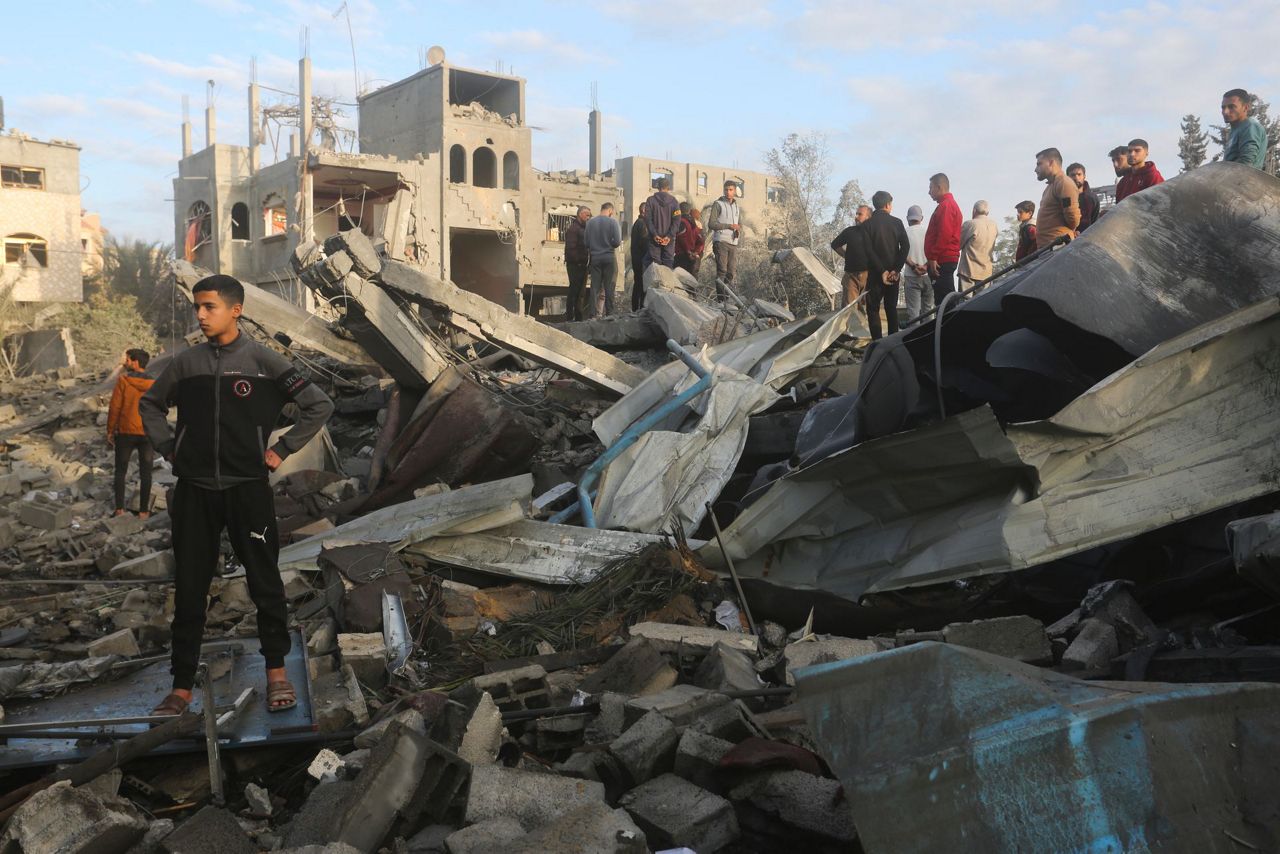 Heavy fighting in Gaza's second-largest city leaves hundreds of ...