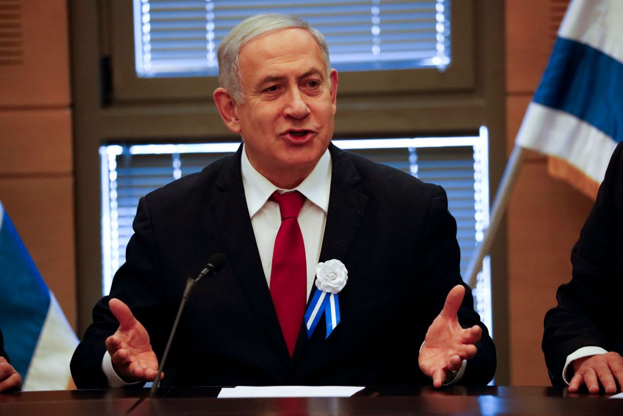 Israel's Netanyahu gives up on forming new coalition