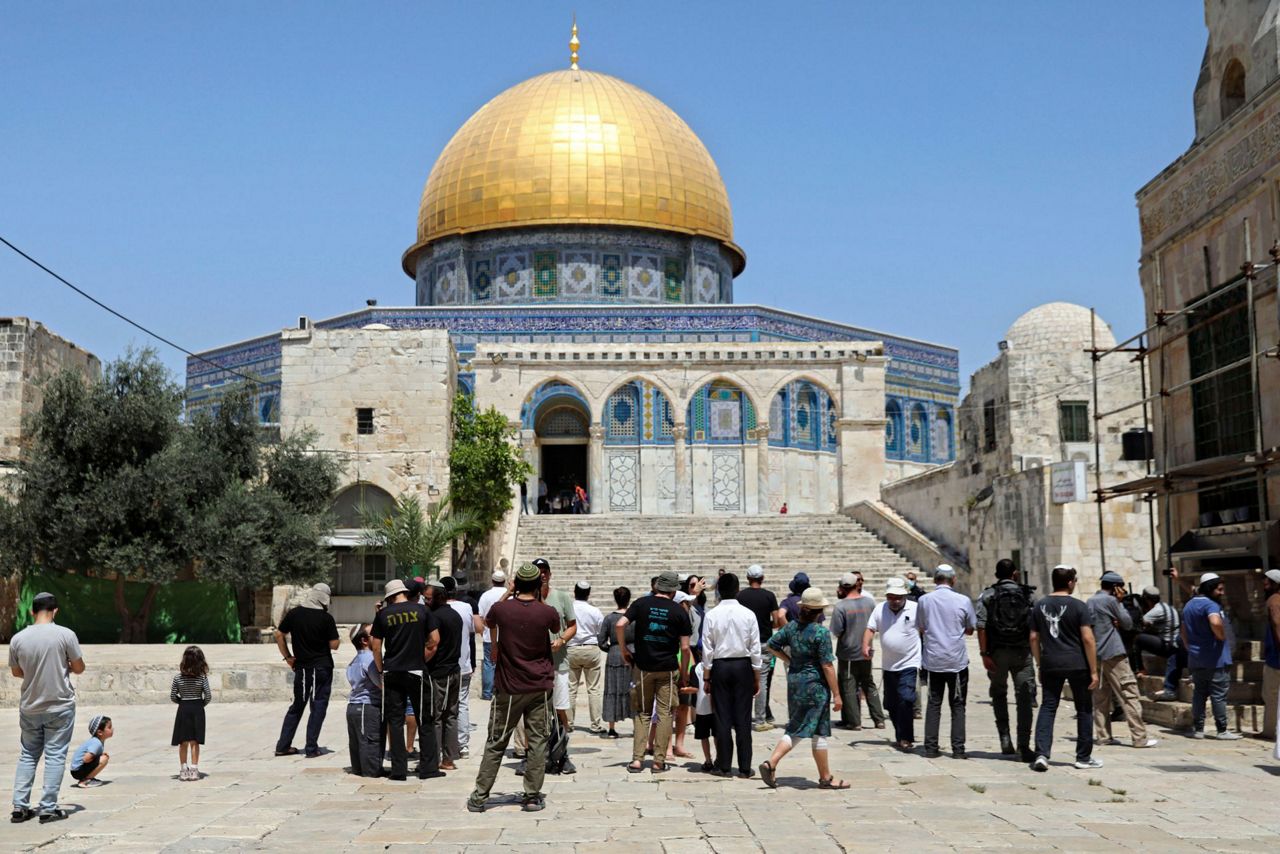 Hundreds of Jews visit contested holy site in Jerusalem