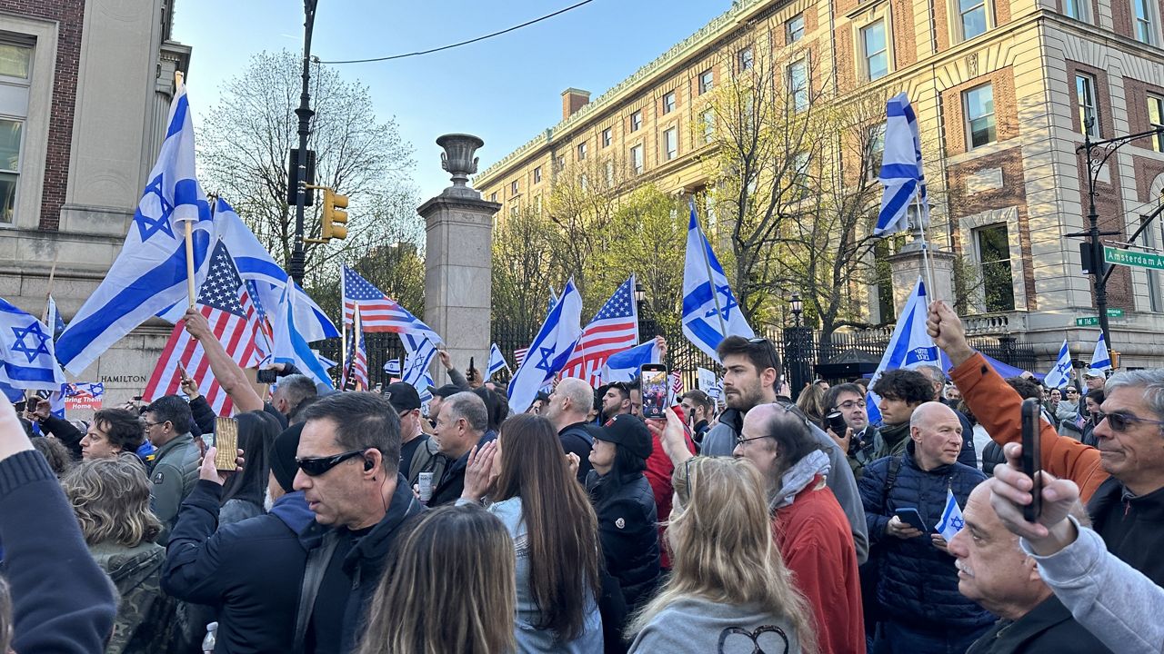 Pro-Israel protesters are pictured.