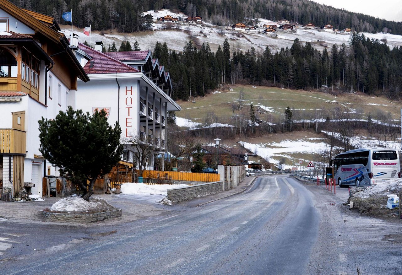 Car Plows Into Germans Tourists In Northern Italy, 6 Dead