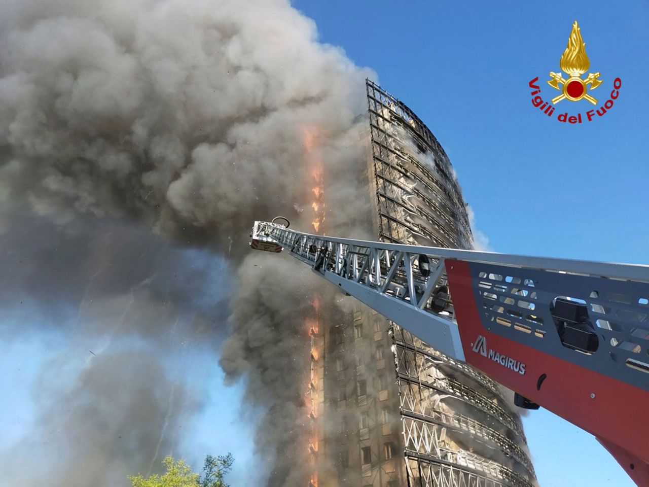 Italian firefighters No victims in 20story building blaze