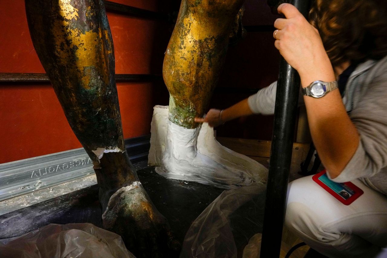 Vatican Experts Uncovering Gilded Glory Of Hercules Statue Struck By Lightning 