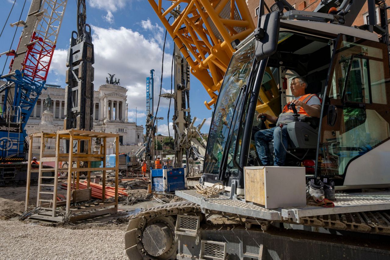 Work on new Rome subway line under the Colosseum and Forum enters ...