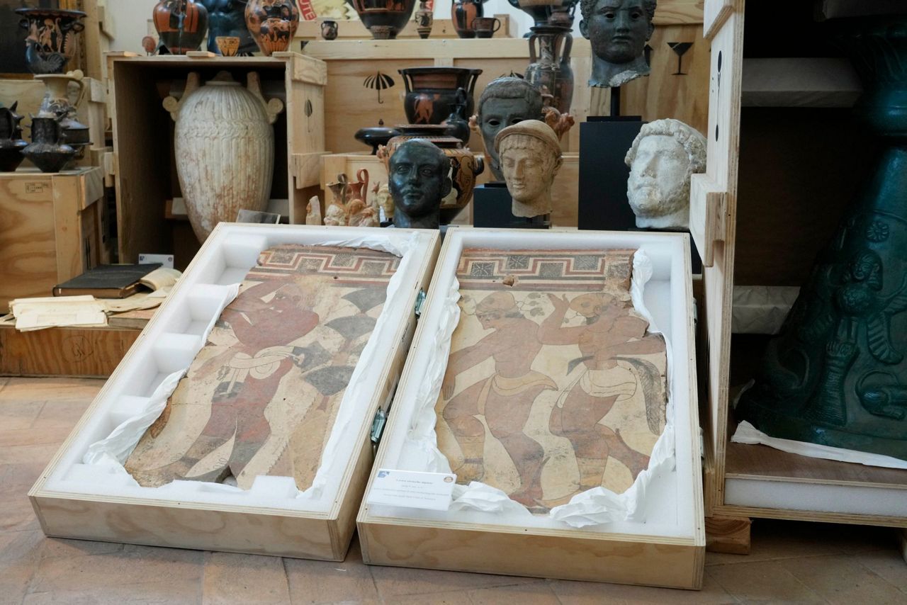 US Vows More Returns Of Looted Antiquities As Italy Celebrates Latest ...