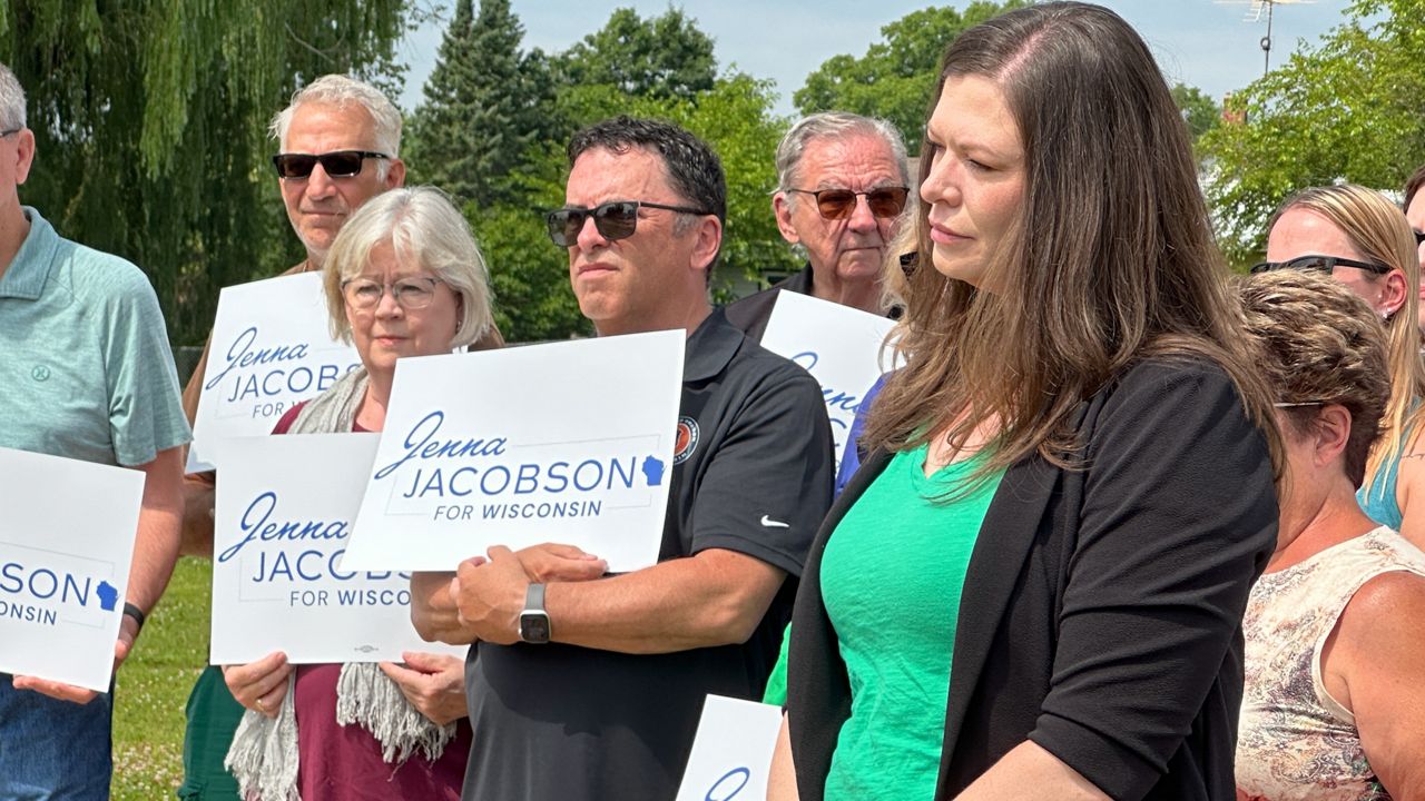 State Rep. Jenna Jacobson, D-Oregon, announces Monday morning that she is running for Senate District 17 next year.