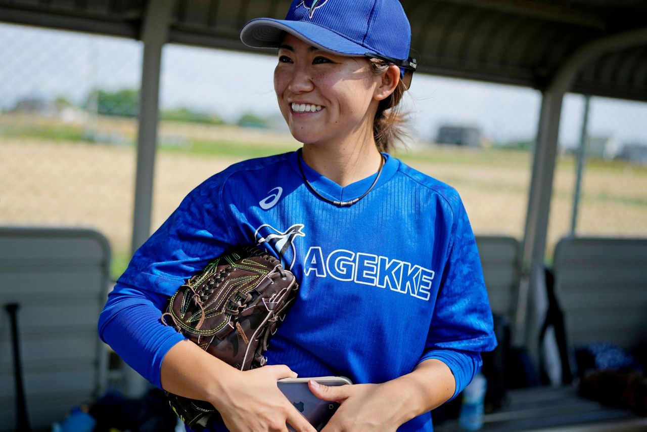 Japanese knuckleball pitcher Eri Yoshida plays on her own 'Field of Dreams'