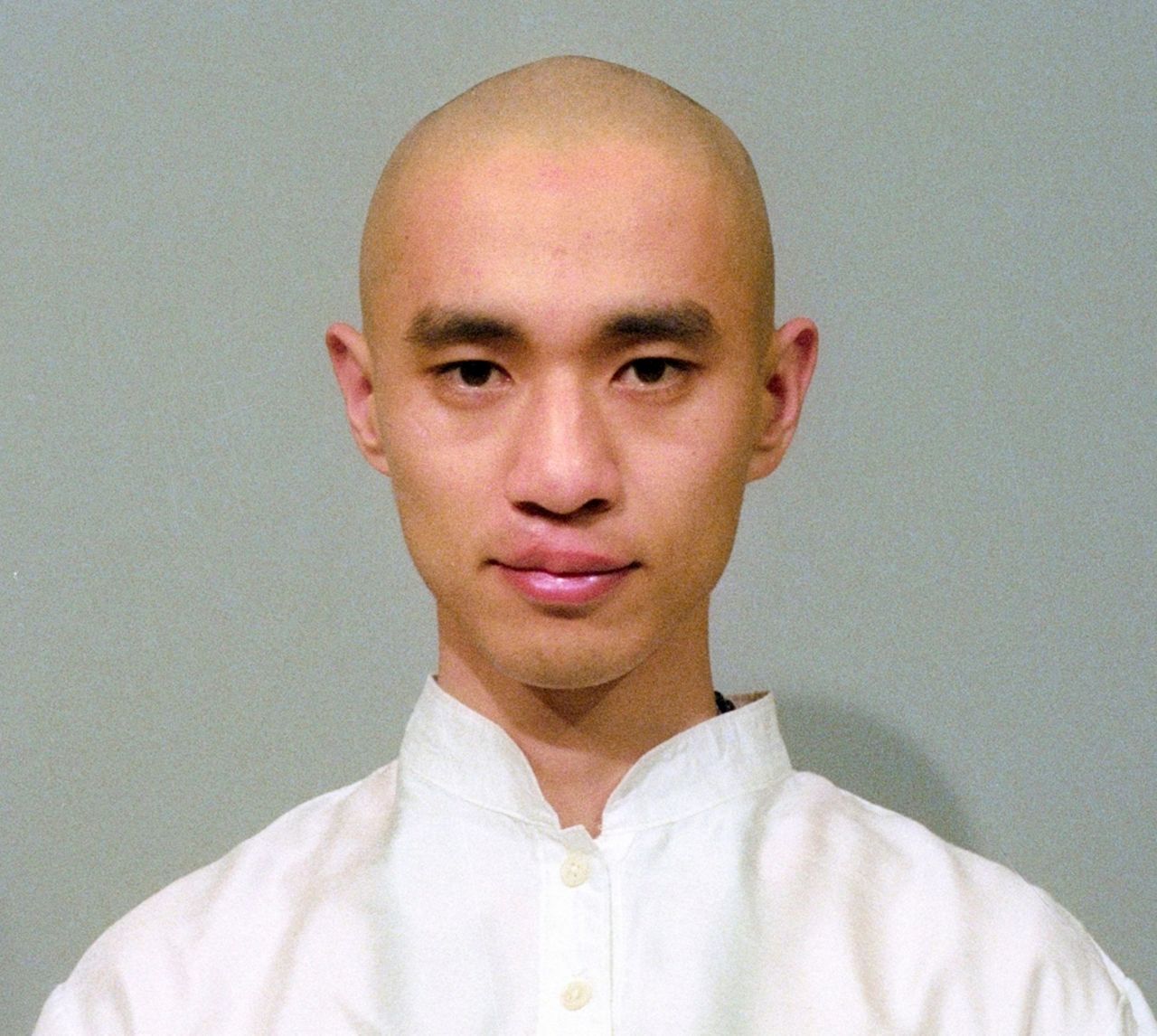 Japan cult leader behind gas attack, followers are executed