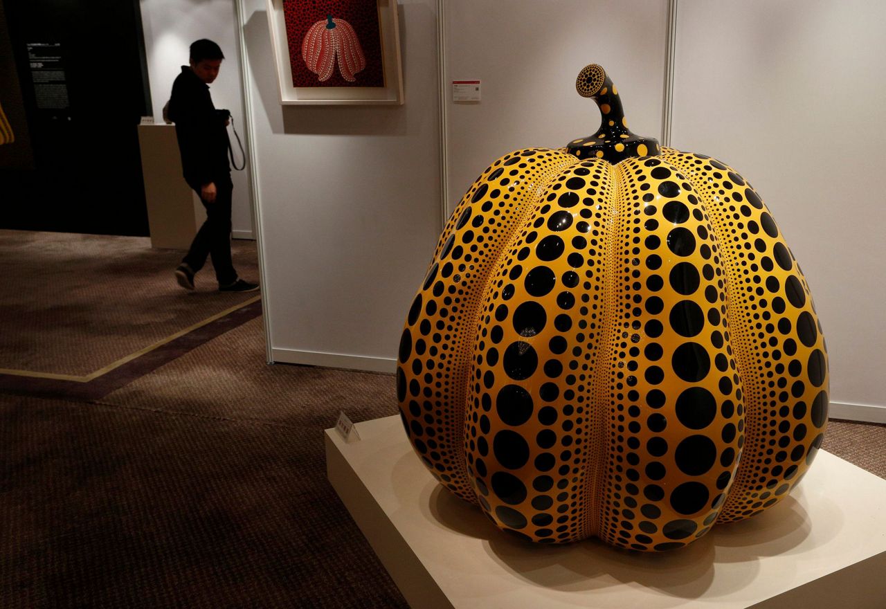 Amsterdam s Stedelijk Museum Opens A Major Yayoi Kusama Exhibition 