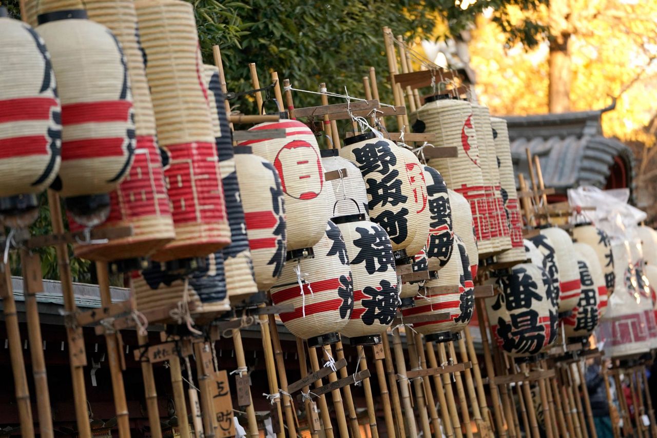 Shinto festival carries on centuries-old tradition in Japan