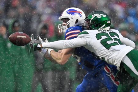 Bills stunned by Wilson, Jets' defense in 20-17 loss to Jets