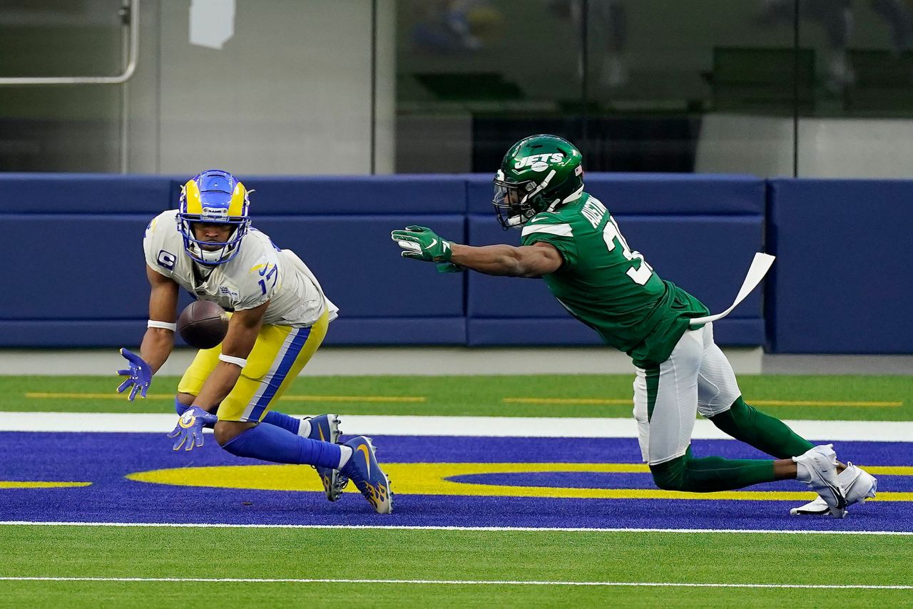 Erase that 0!: Jets edge Rams 23-20, avoid winless season