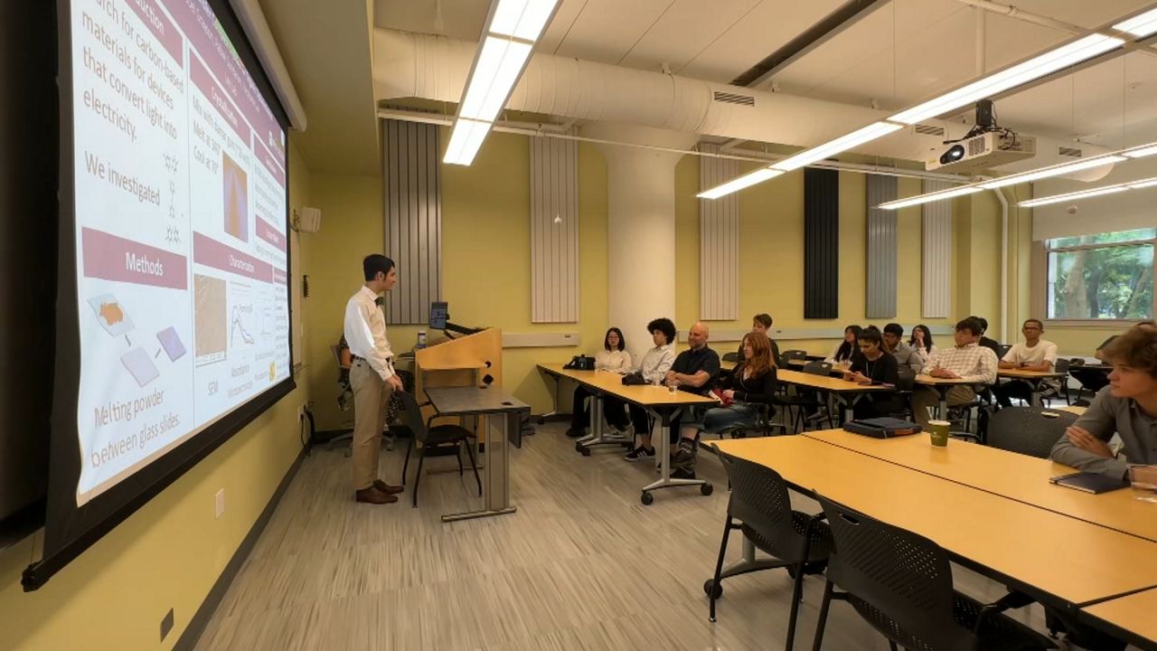 students-work-on-real-world-problems-at-nyu-stem-program