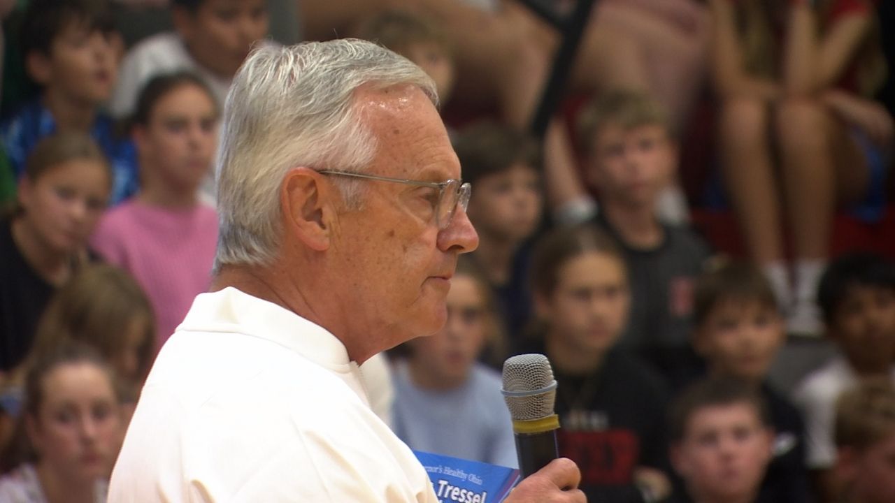 Jim Tressel to join Ohio State's Ring of Honor at the Horseshoe