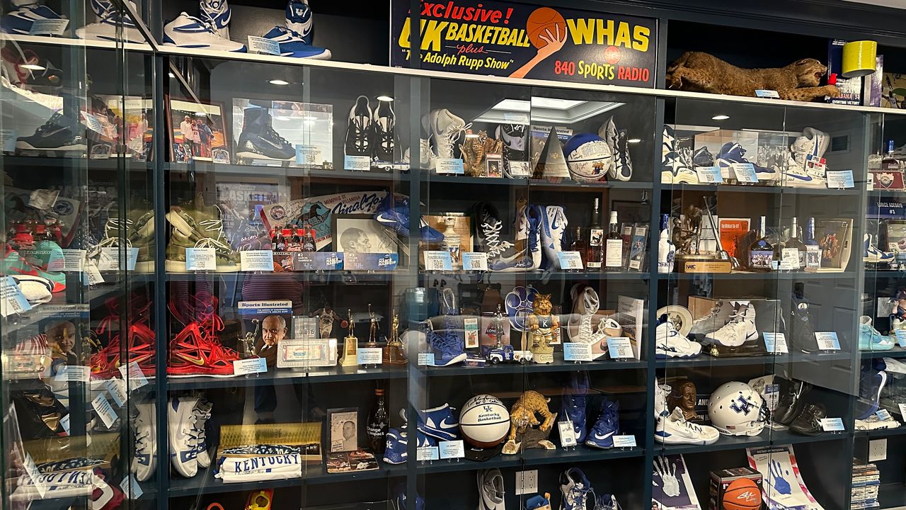 Lexington sports memorabilia store featured on Pawn Stars