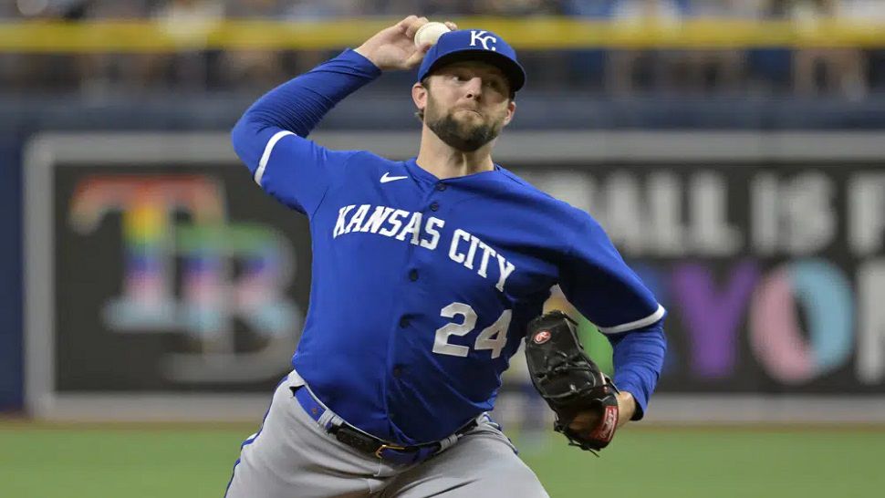 Kansas City Royals get two hits in Opening Day loss to Twins