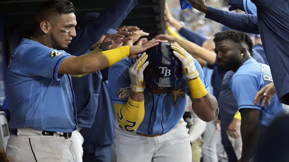 Rays salvage spilt of 4-game series with Royals