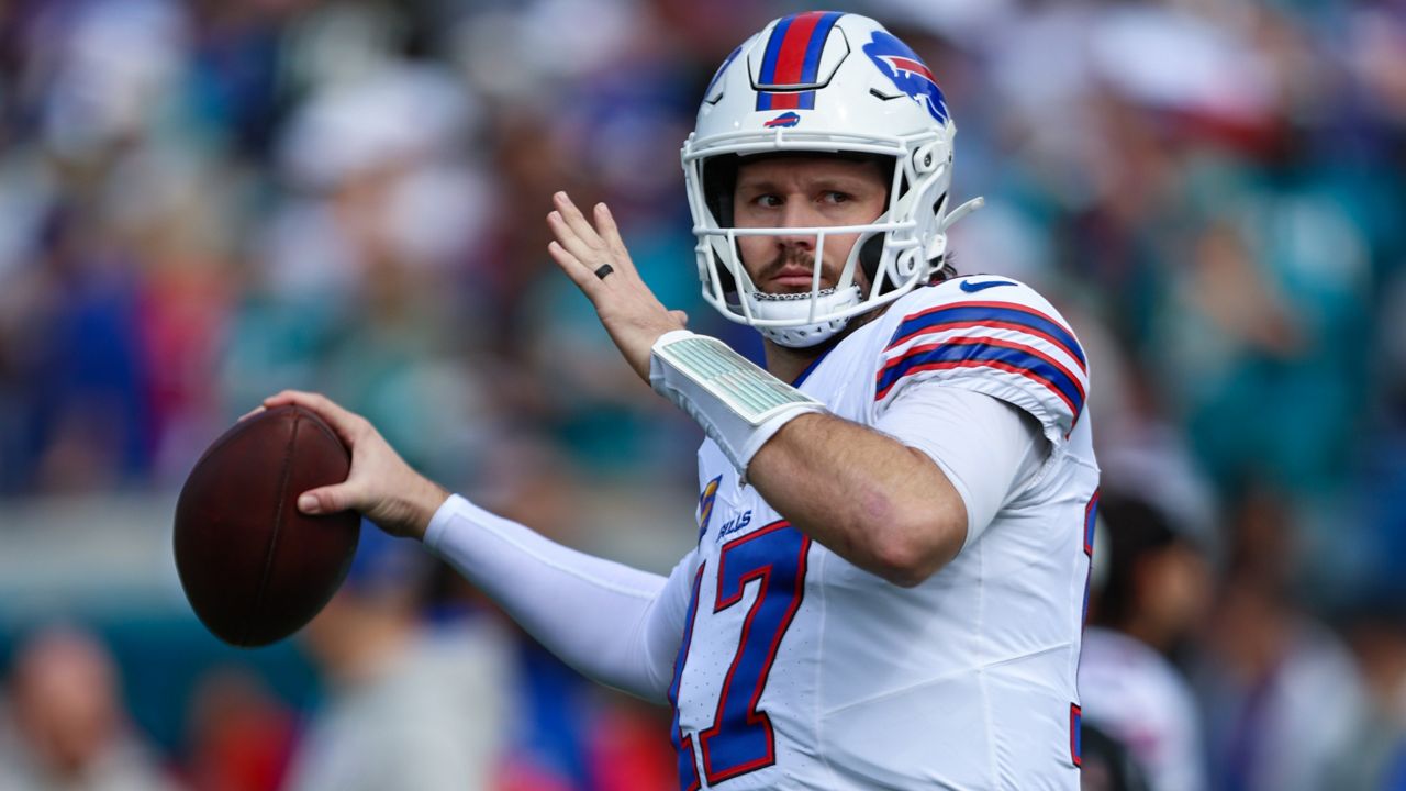 Morning Briefing: Bills secure first road playoff win in 33 years, immigrant communities speak out after ICE shooting and Hochul preps for State of the State address