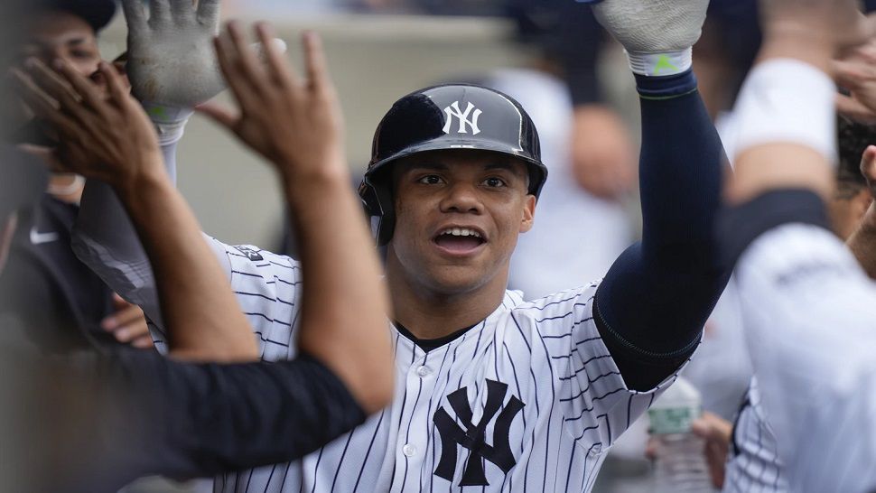 New York right fielder Juan Soto hit home runs in the seventh and eighth innings against Tampa Bay on Monday.