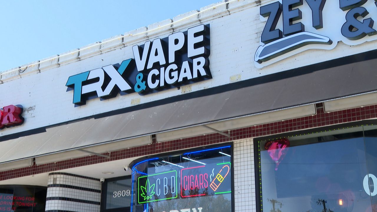 vuse go max Vape store opens in Annandale
