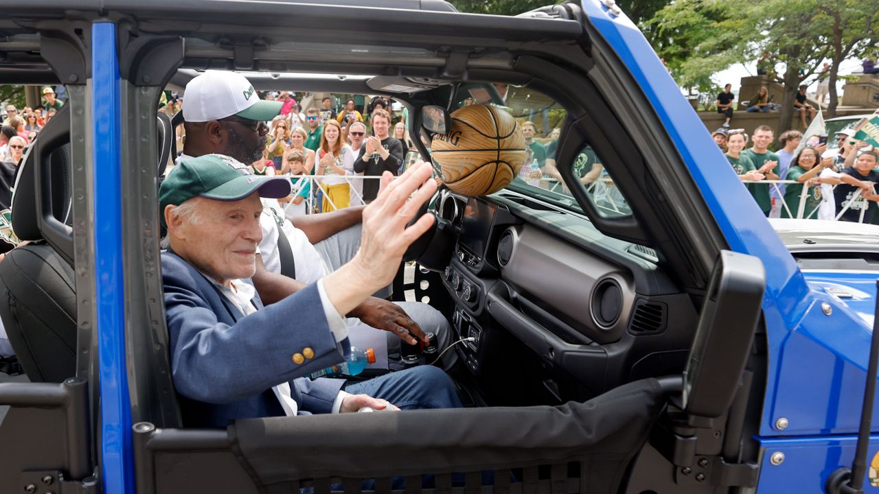 Herb Kohl loved the Milwaukee Bucks. 