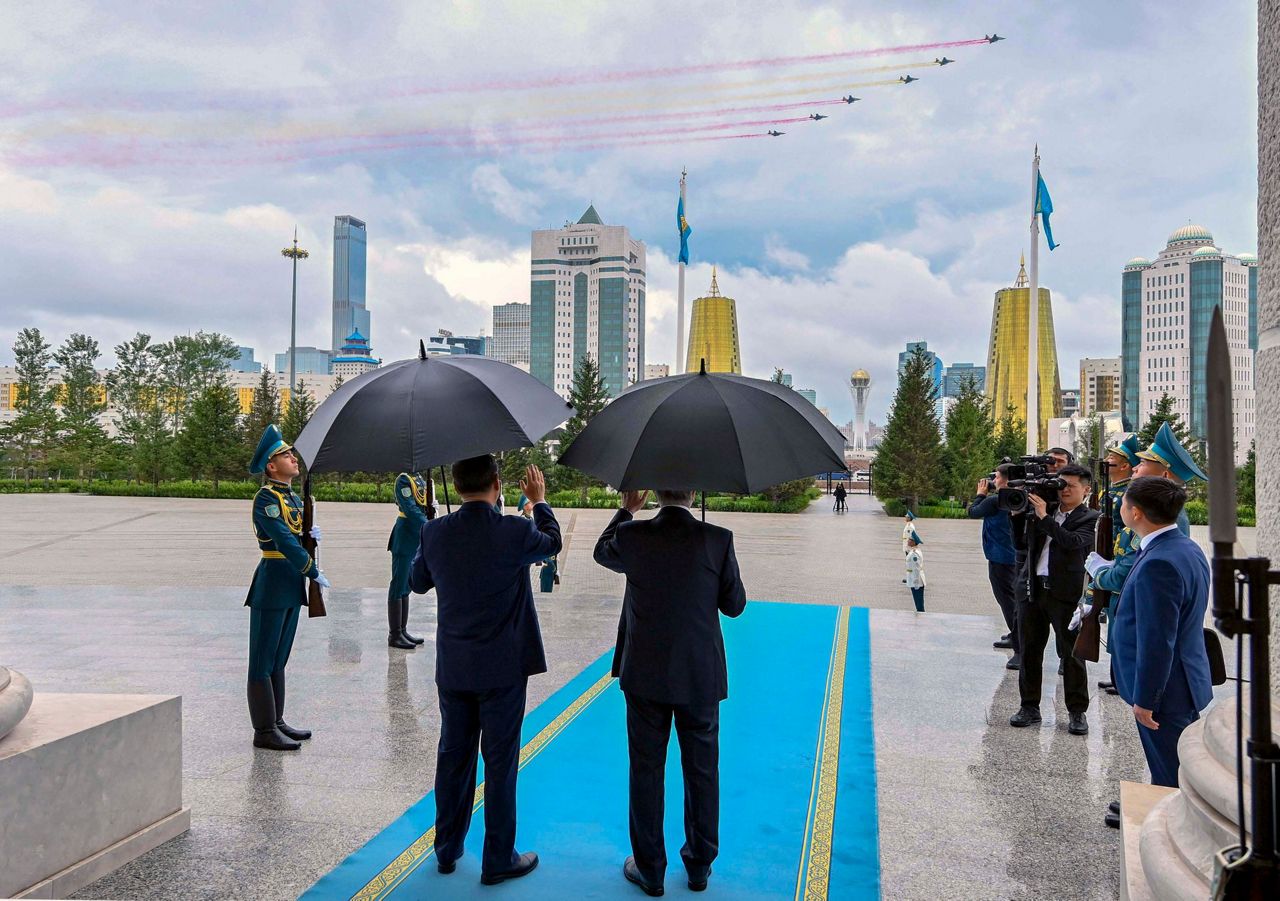 Leaders of Russia and China to meet in Central Asian summit in a show ...