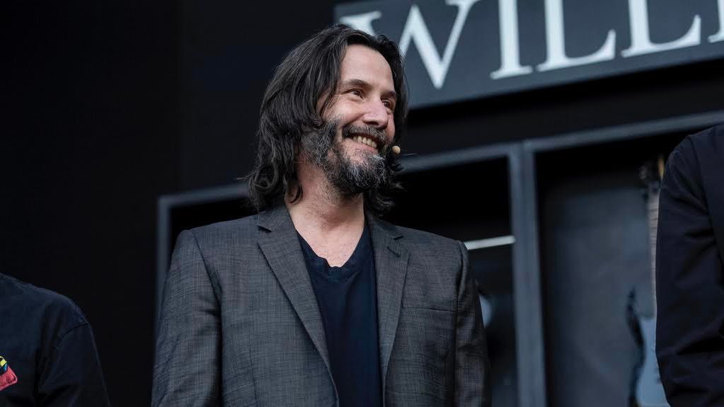 Keanu Reeves to race at Indianapolis Speedway this weekend