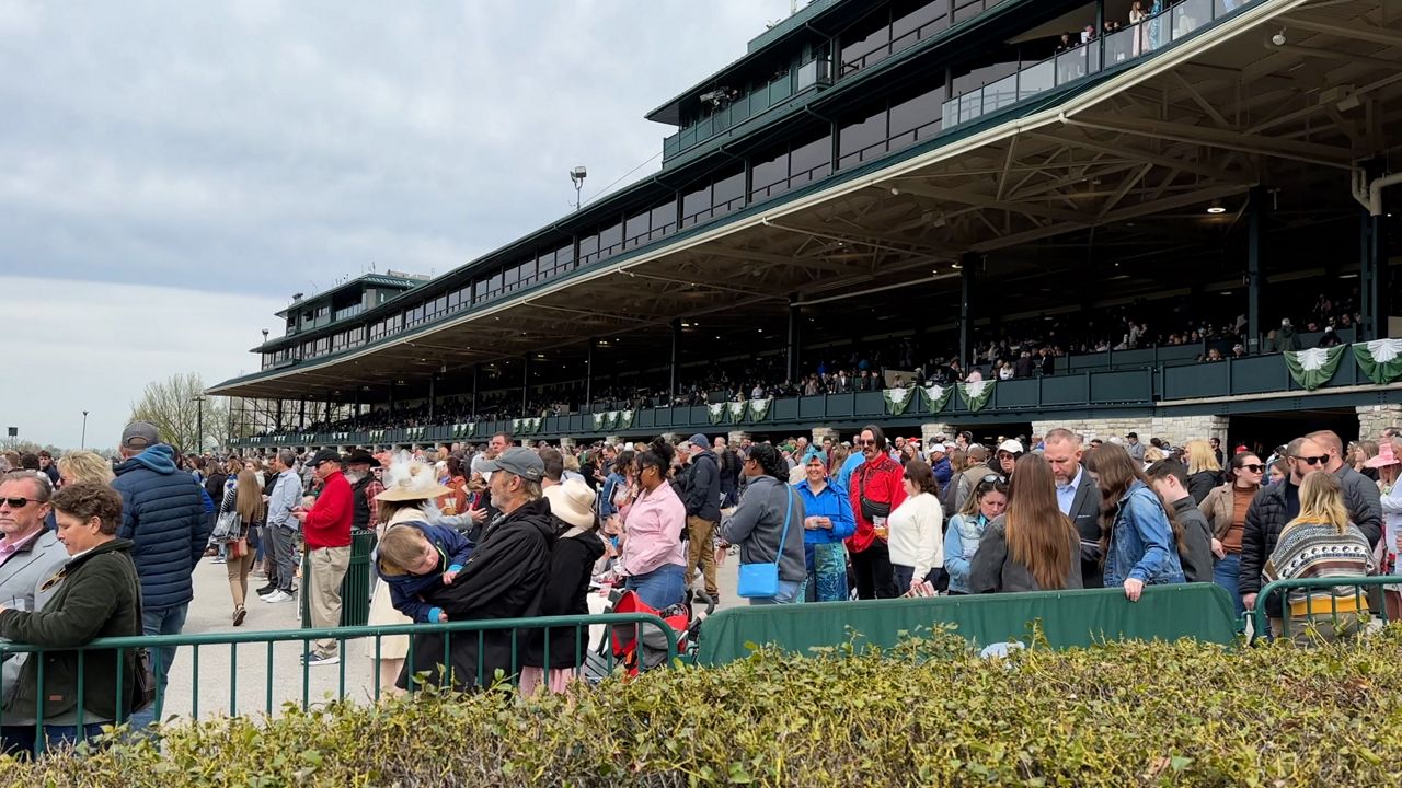 Keeneland Opening Day 0407 Ky