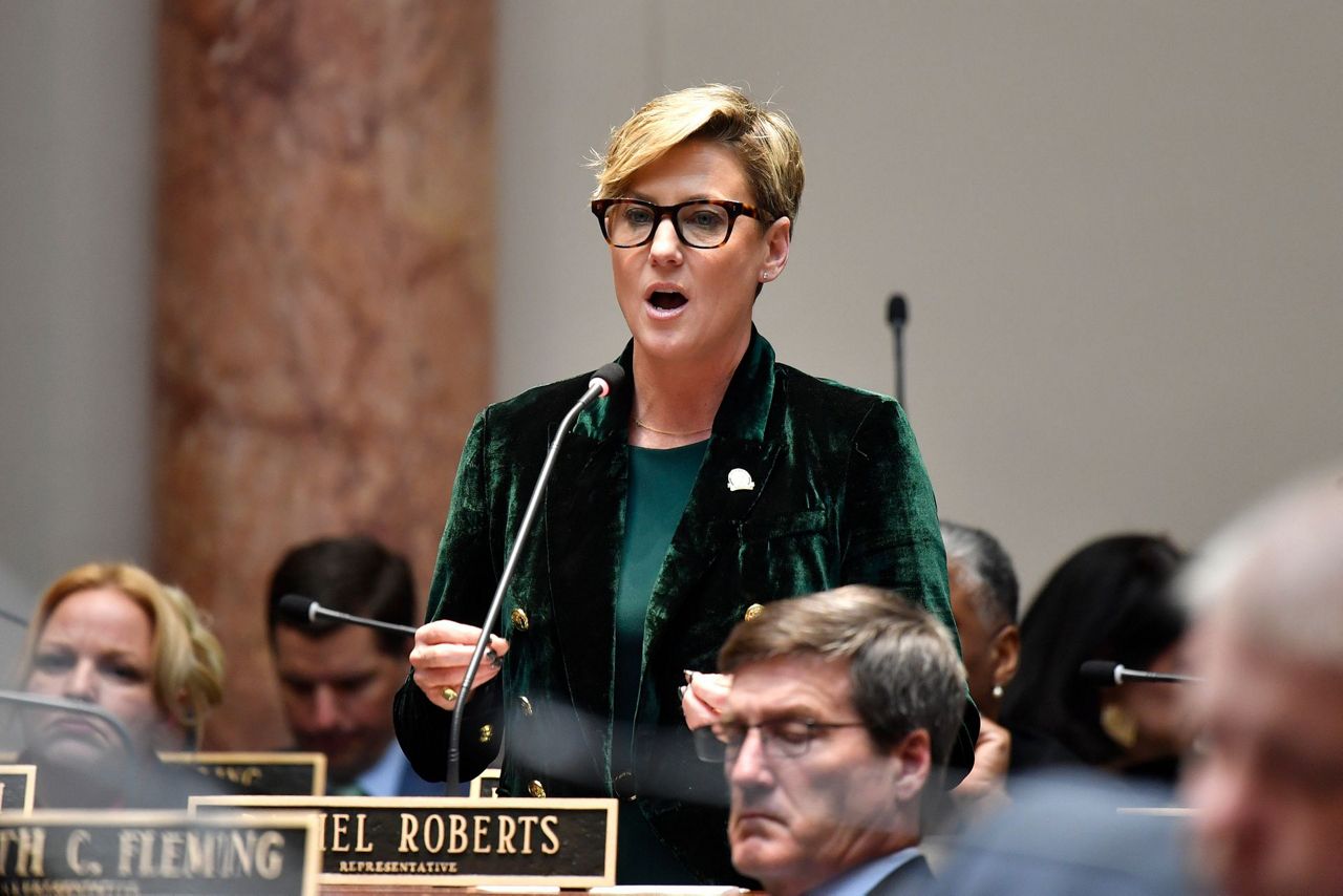 Ky GOP lawmakers pass ban on gender-affirming care for youth