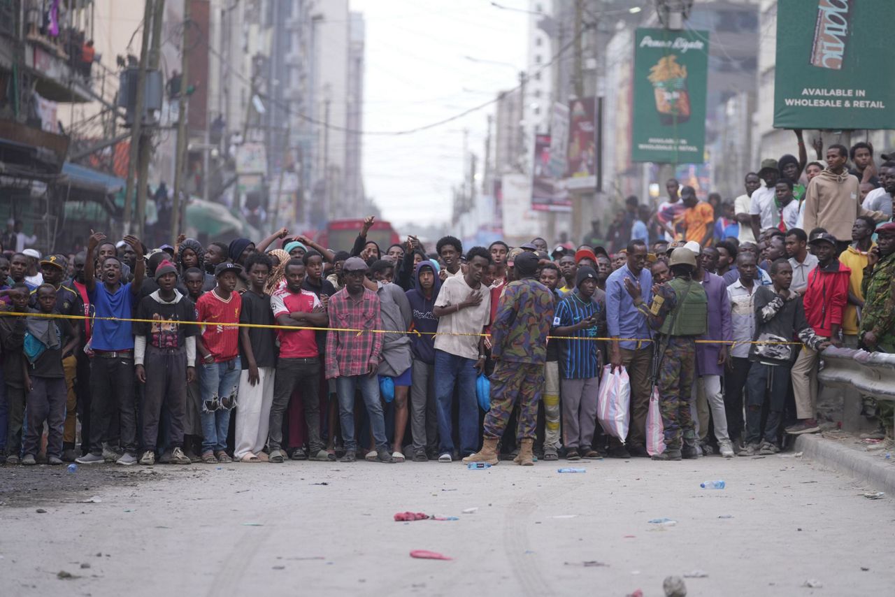Many feared trapped as a tall building collapses in Kenya