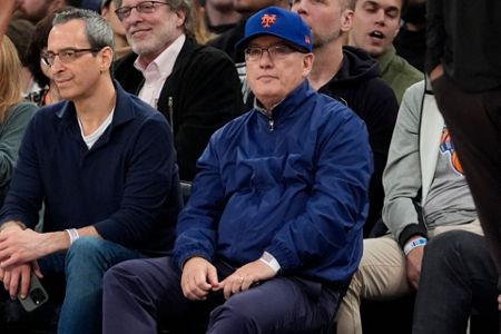 AP study: Nine MLB teams cut payroll this winter, and the average salary is  up just 1.5%