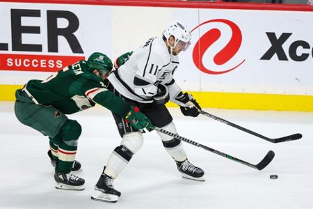 Anze Kopitar proud of reaching Kings' games played record in season of many  possible milestones