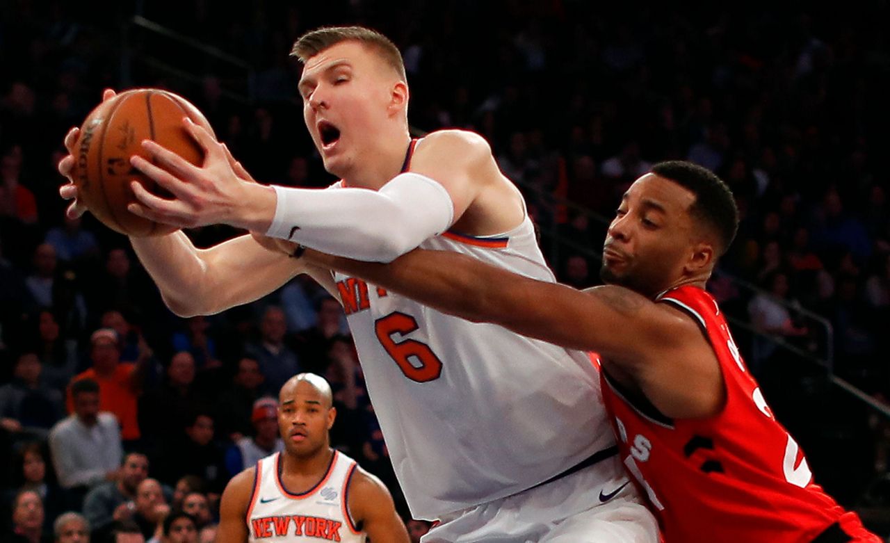 AP sources: Knicks agree to trade Porzingis to Dallas