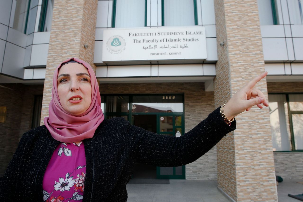 Muslim preachers help Kosovo women learn, win their rights