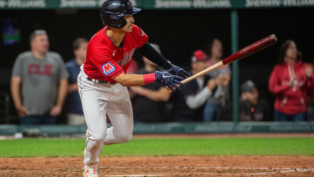 Andrés Giménez hits 2-run HR, two doubles as Guardians beat White Sox 4-2 -  ABC News