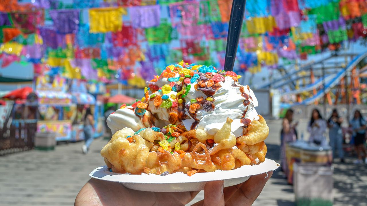 LA County Fair Returns With Food Animals And Fun   LA County Fair Funnel Cake CA 0505