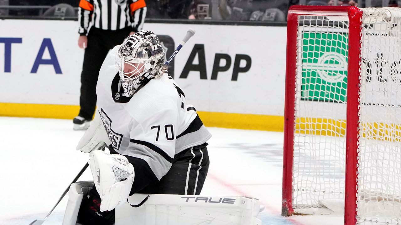 More goaltenders change teams on Day 2 of NHL draft