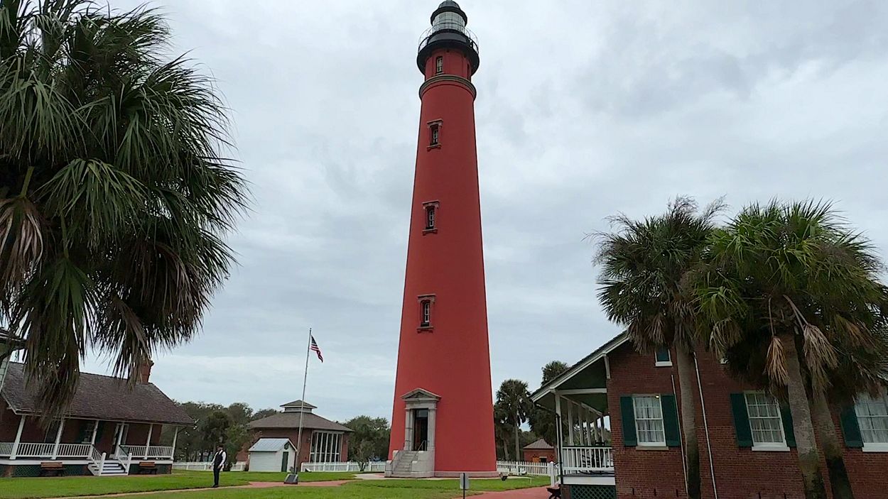 https://s7d2.scene7.com/is/image/TWCNews/LIGHTHOUSE+1?%24wide-bg%24=&hei=703&wid=1250