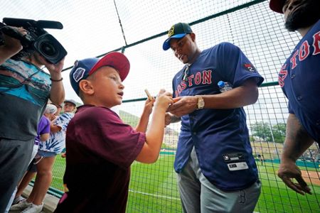 MLB fans adored Rafael Devers mic'd up on Sunday Night Baseball