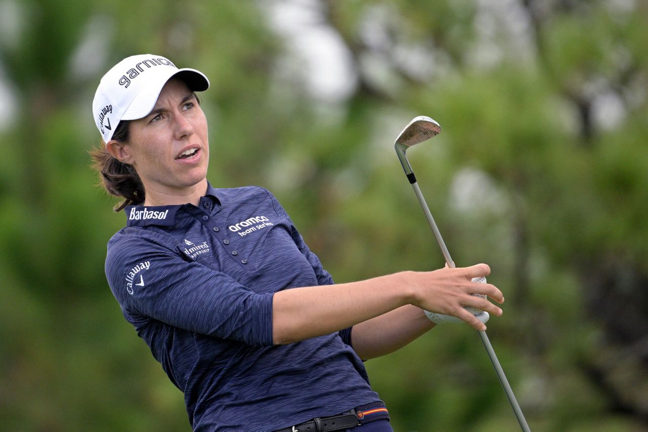 Maria Fassi delivers career-best 62 to take early LPGA lead