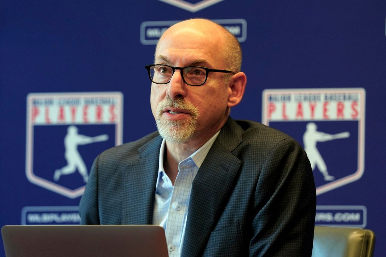 MLB proposes limiting most free agent contracts to 5 years and 15% of a ...