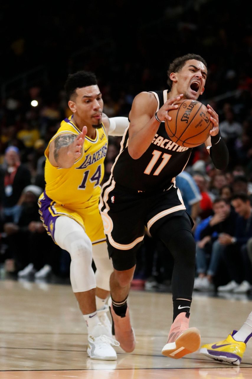 James' caps busy weekend with 32 as Lakers beat Hawks 10196