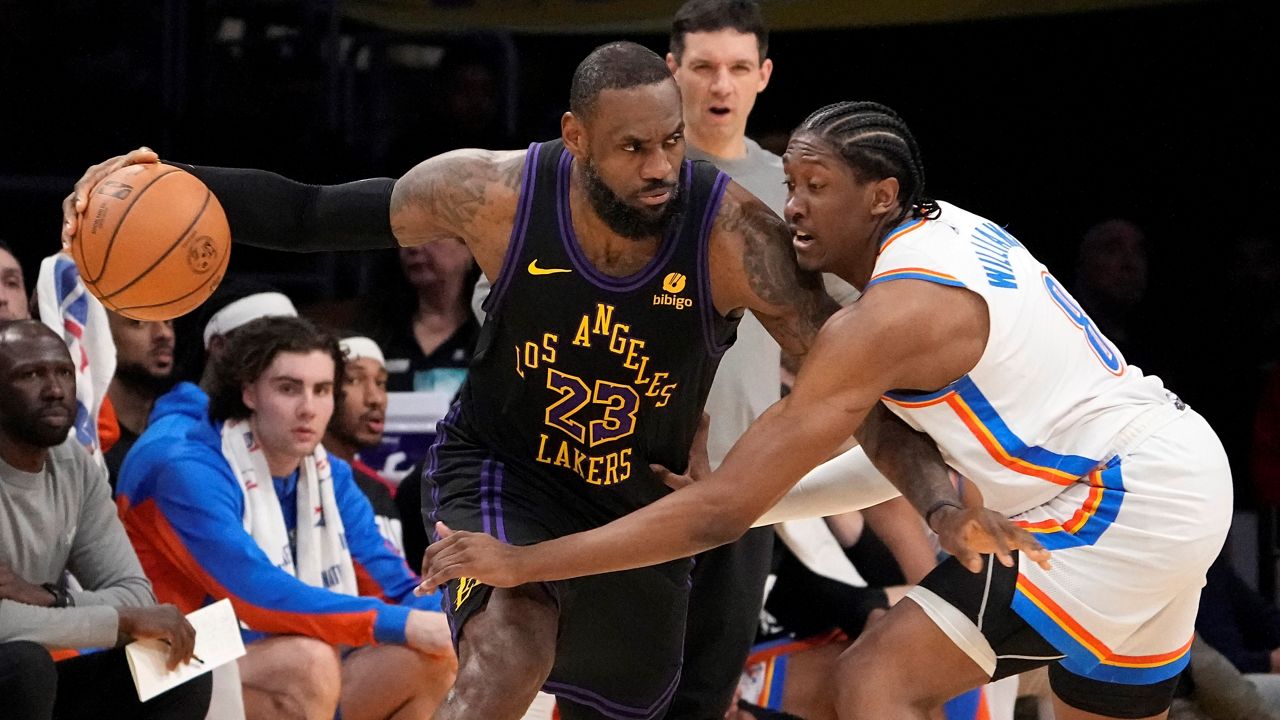 Lakers win over the Oklahoma City Thunder