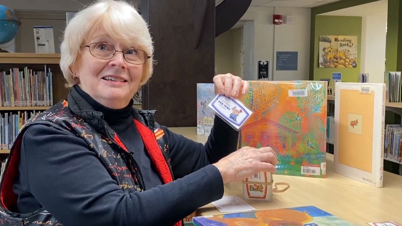 Canandaigua librarian retires after decades on the job