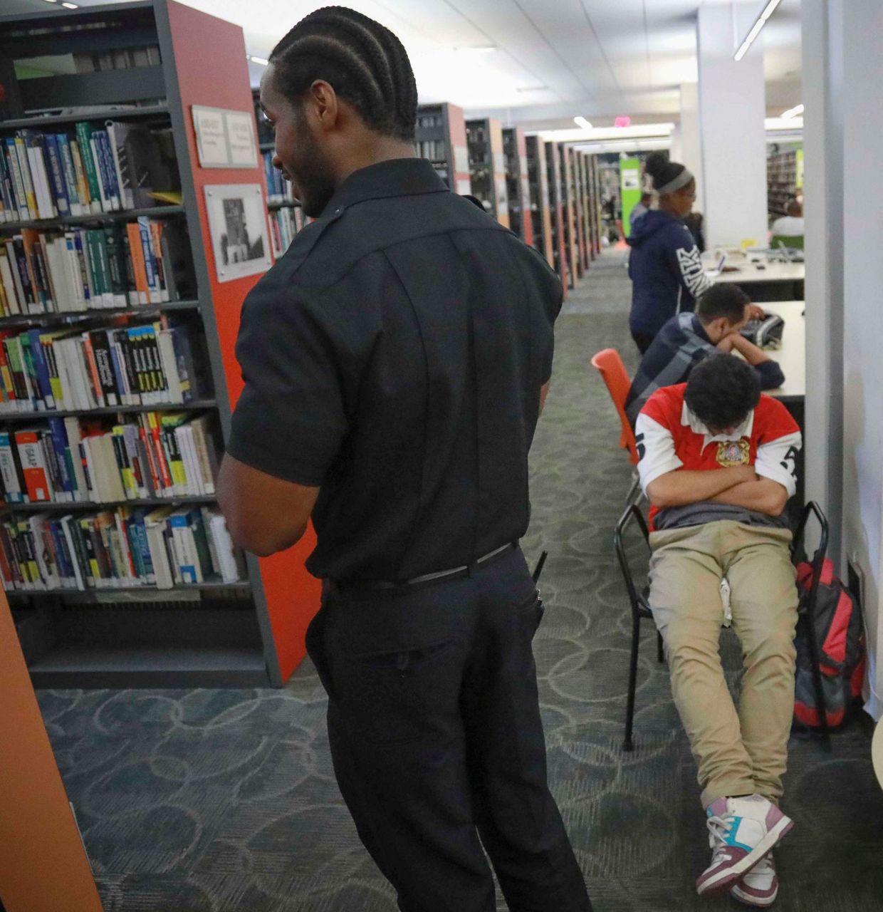 Librarians facing new tasks say crisis isn't in the catalog
